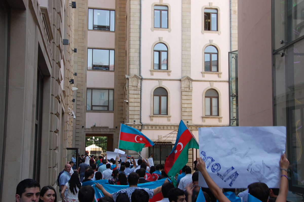 Rally held in front of British embassy in Azerbaijan