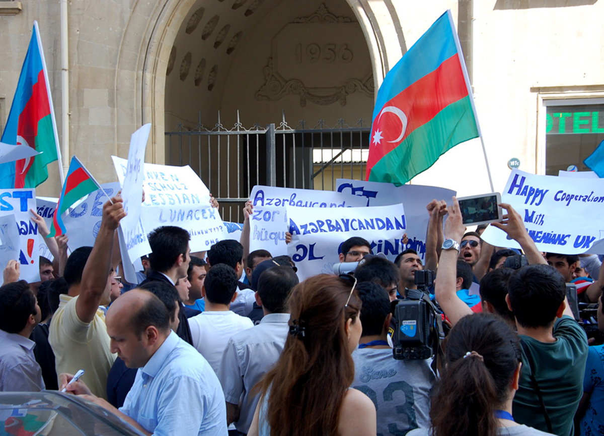 Rally held in front of British embassy in Azerbaijan