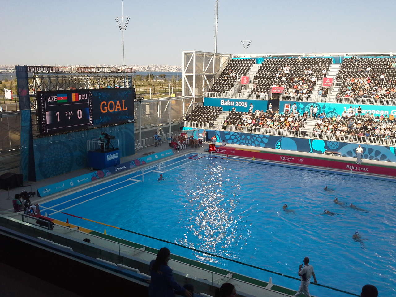 Water polo match kicks off between Azerbaijani and Romanian teams (PHOTO)