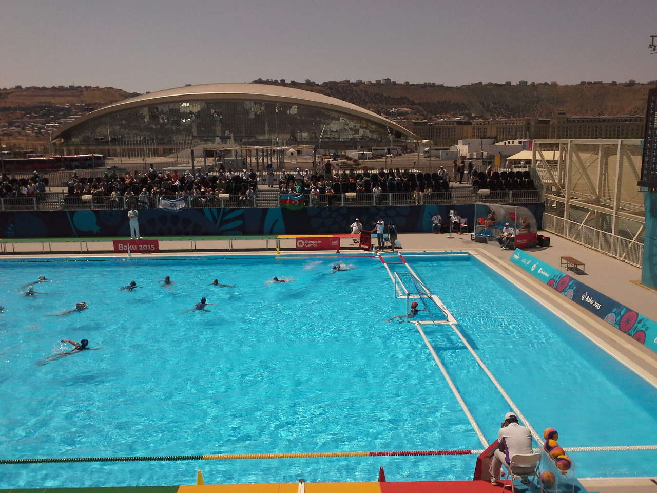 Water polo match kicks off between Azerbaijani and Romanian teams (PHOTO)