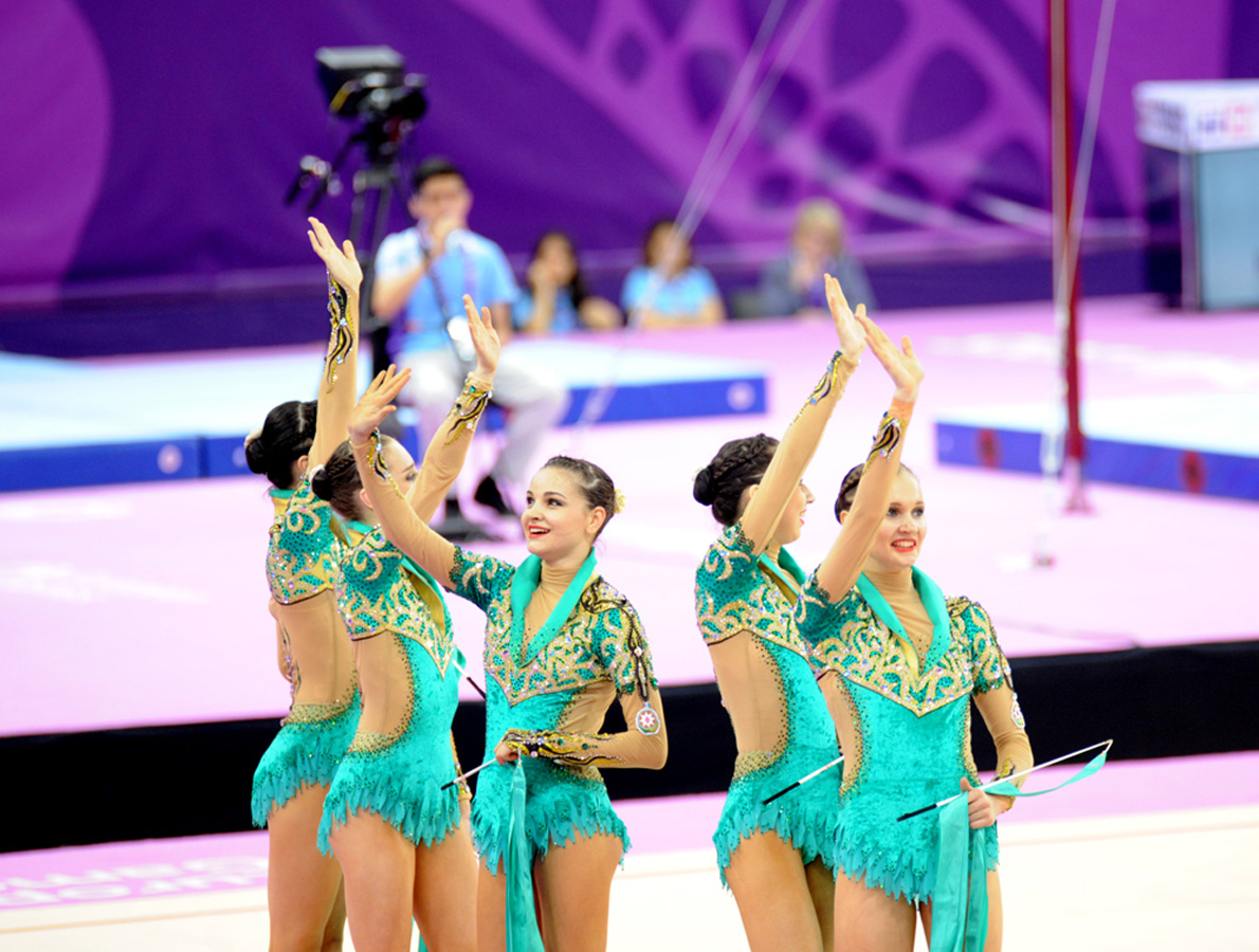 Azerbaijani female gymnasts perform with ribbons in group exercises at European Games (PHOTO)