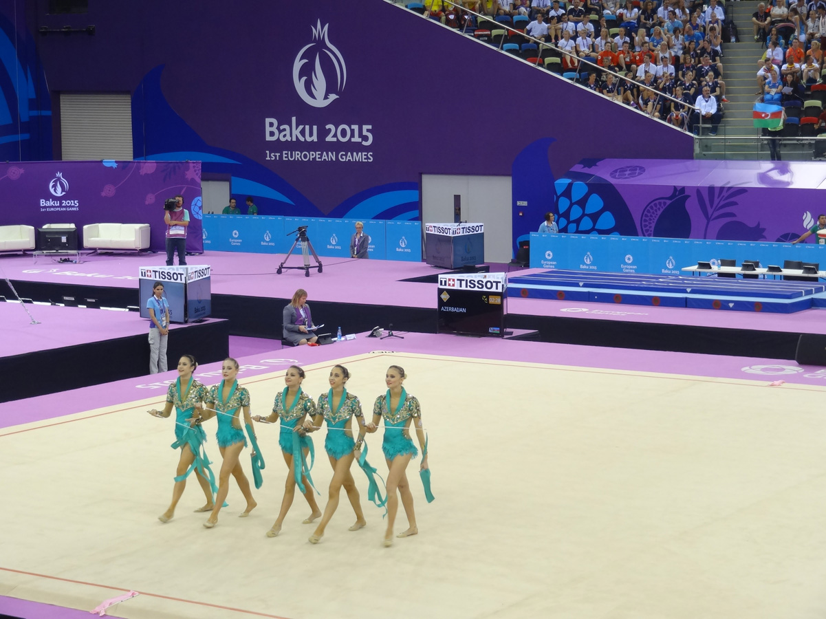 Azerbaijani female gymnasts perform with ribbons in group exercises at European Games (PHOTO)