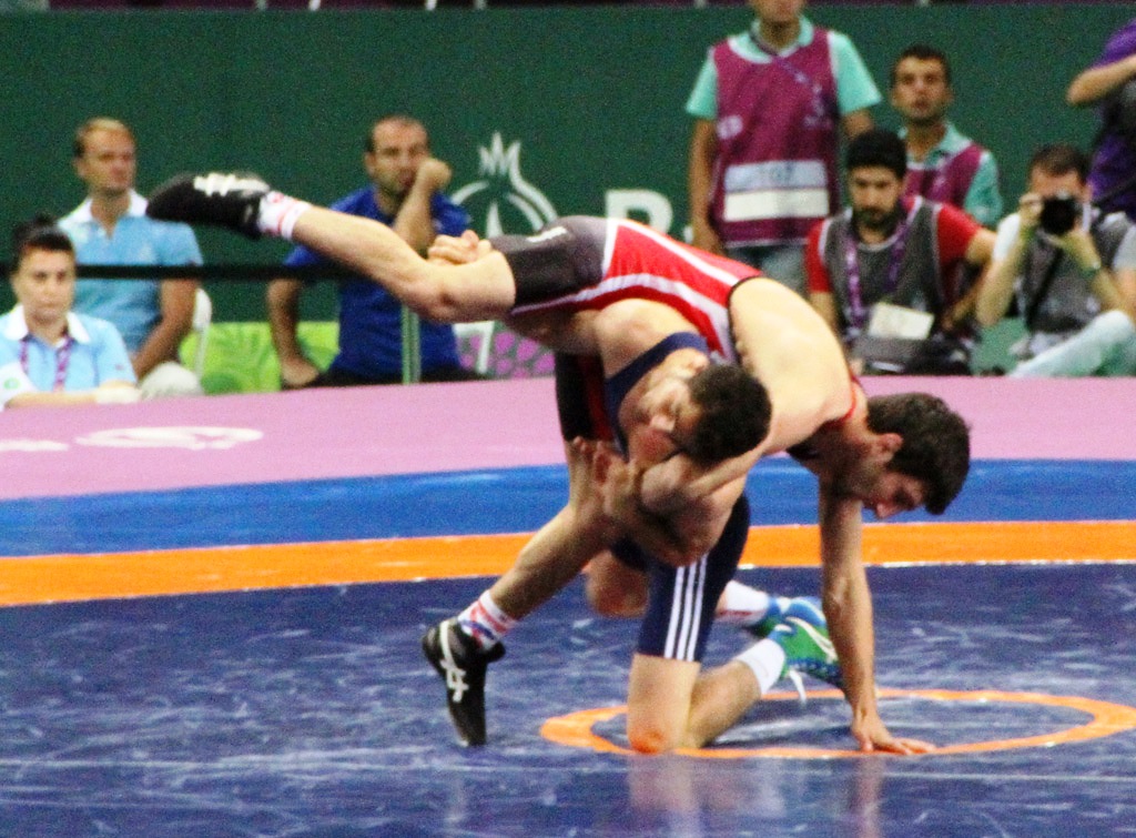 Azerbaijani wrestler advances to 1/8 finals at Rio Olympics