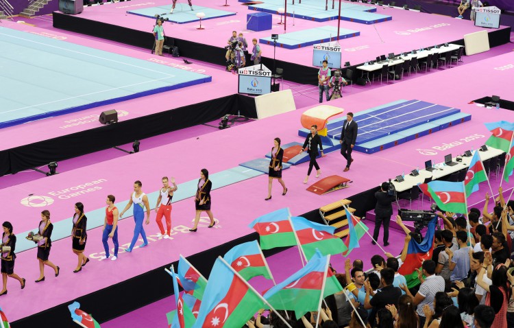 Azerbaijan’s first lady awards artistic gymnastics winners of Baku 2015 (PHOTO) (VIDEO)
