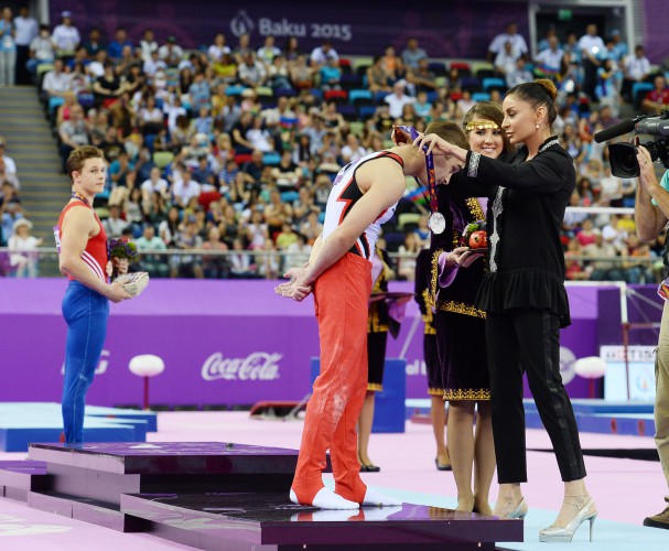 Azerbaijan’s first lady awards artistic gymnastics winners of Baku 2015 (PHOTO) (VIDEO)