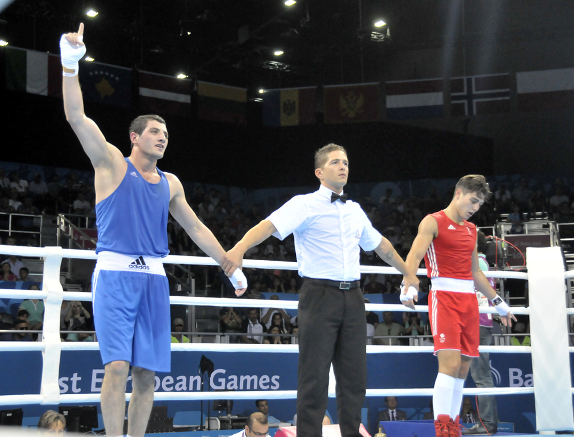 Baku 2015: Azerbaijani boxer in finals