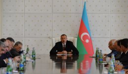 Azerbaijani president chairs Cabinet of Ministers meeting on H1 of 2015