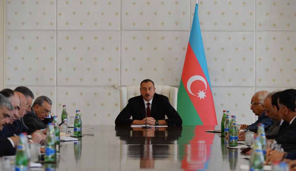 Azerbaijani president chairs Cabinet of Ministers meeting on H1 of 2015