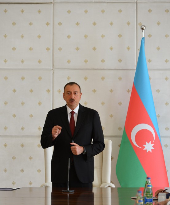 Azerbaijani president chairs Cabinet of Ministers meeting on H1 of 2015