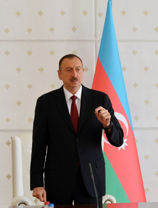Azerbaijani president chairs Cabinet of Ministers meeting on H1 of 2015