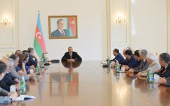 President Ilham Aliyev receives special award of Azerbaijan’s Press Council (PHOTO)