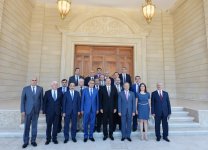 President Ilham Aliyev receives special award of Azerbaijan’s Press Council (PHOTO)