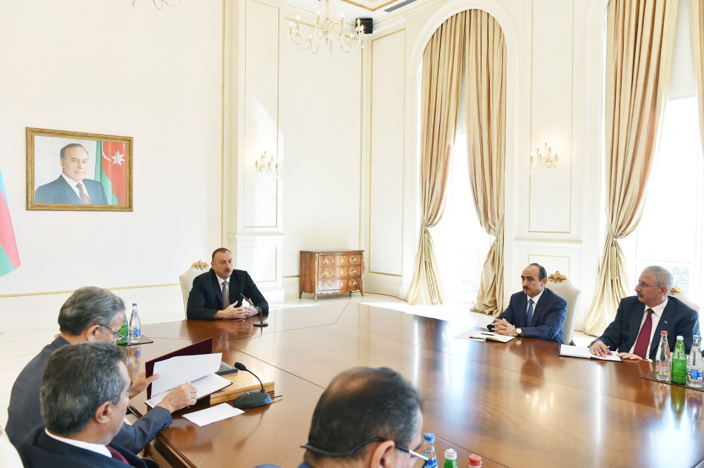 President Ilham Aliyev receives special award of Azerbaijan’s Press Council (PHOTO)