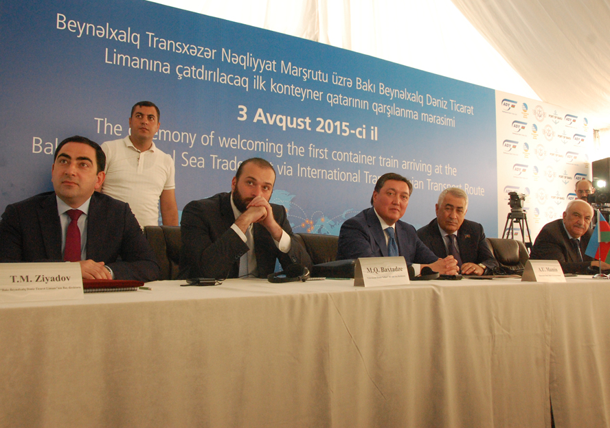 Baku receives first train via Trans-Caspian int’l transport route (PHOTO)