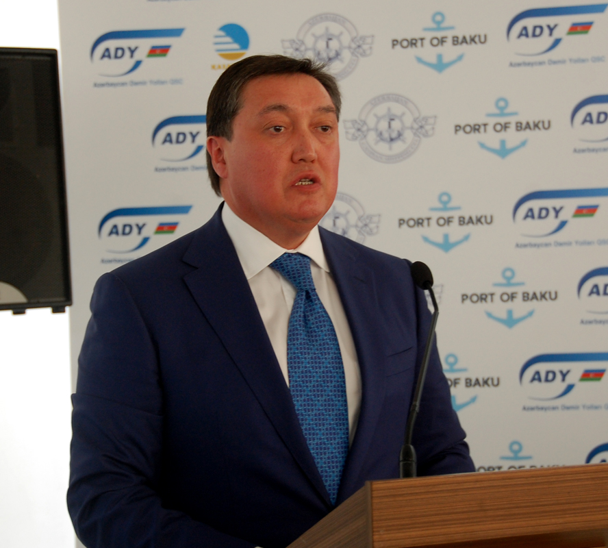 Baku receives first train via Trans-Caspian int’l transport route (PHOTO)