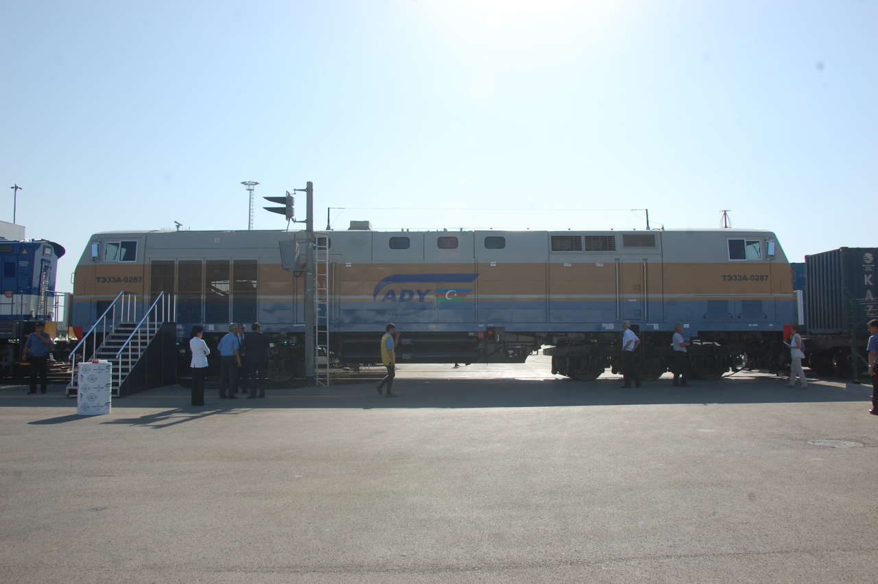 Baku receives first train via Trans-Caspian int’l transport route (PHOTO)