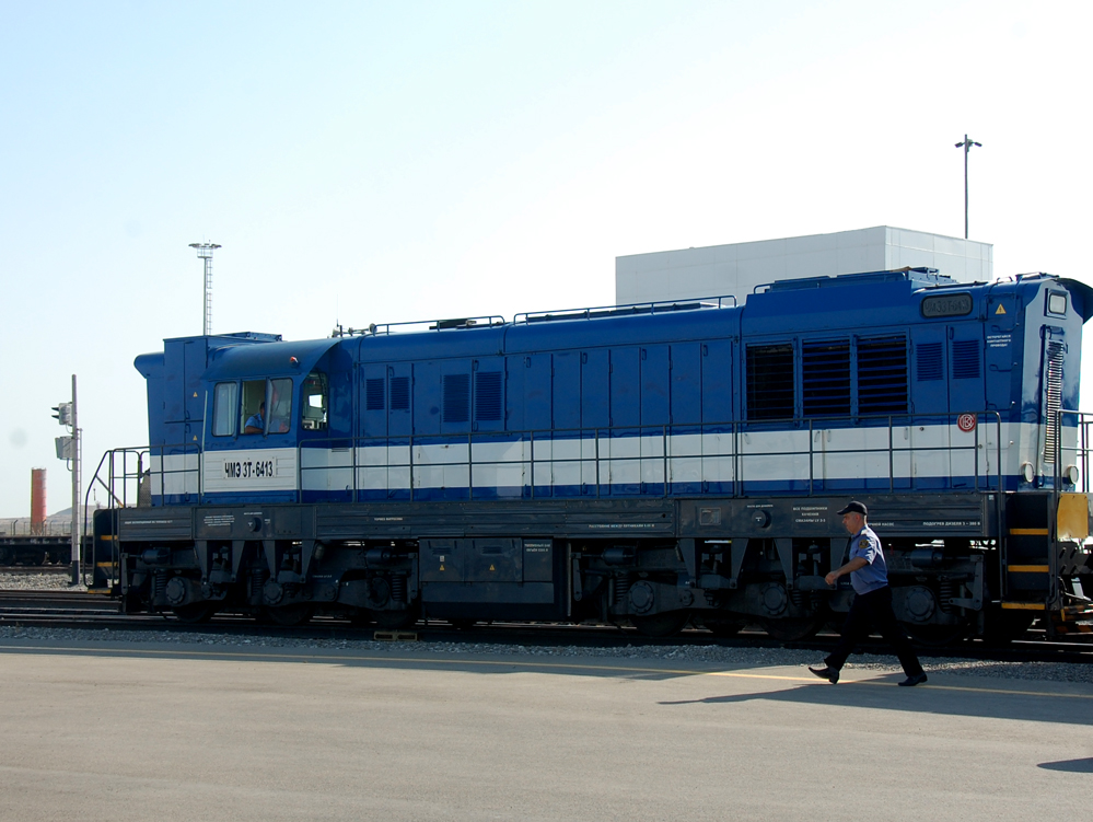 Baku receives first train via Trans-Caspian int’l transport route (PHOTO)