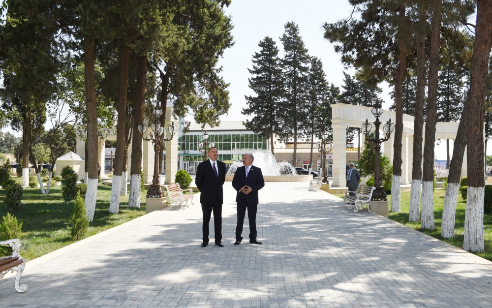 Azerbaijani president attends opening of park-boulevard after Heydar Aliyev in Jalilabad