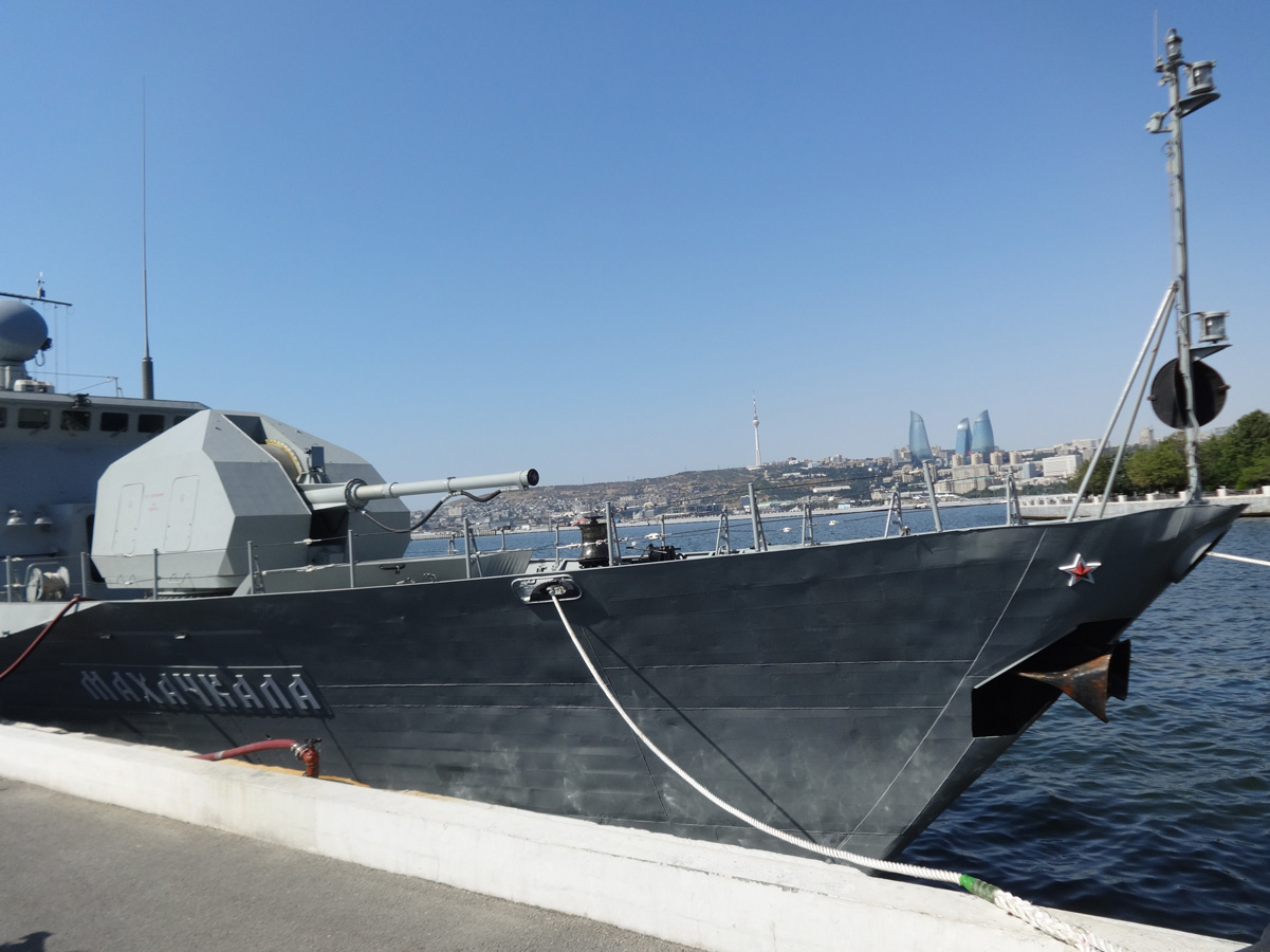 Friendly visit by Russian military ships to Azerbaijan (PHOTO)