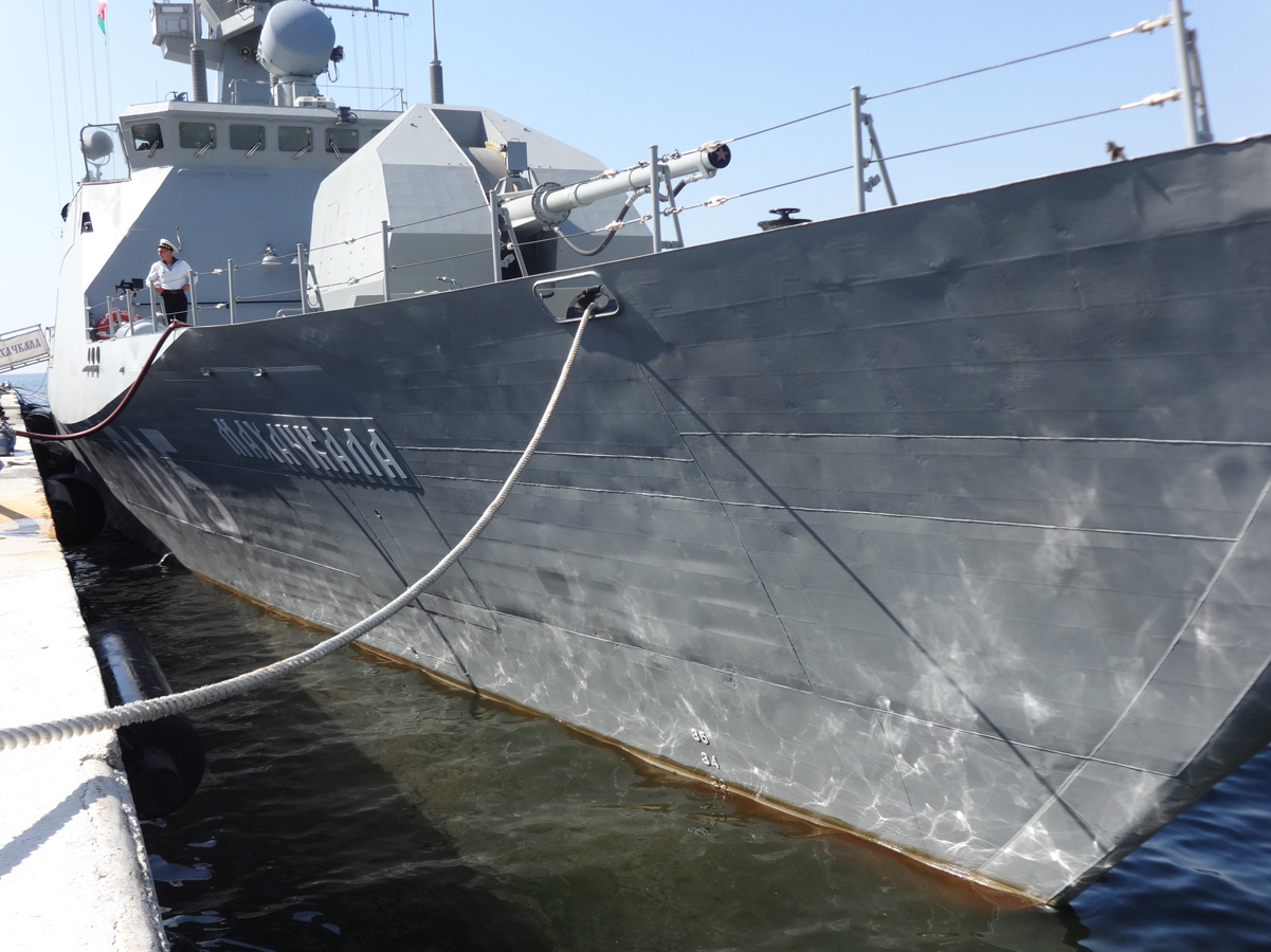 Friendly visit by Russian military ships to Azerbaijan (PHOTO)