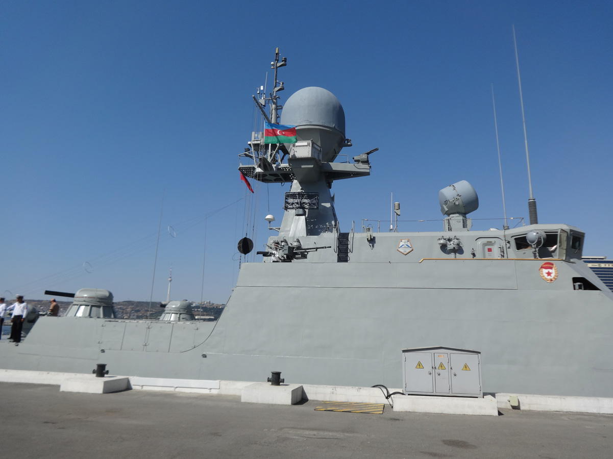 Friendly visit by Russian military ships to Azerbaijan (PHOTO)