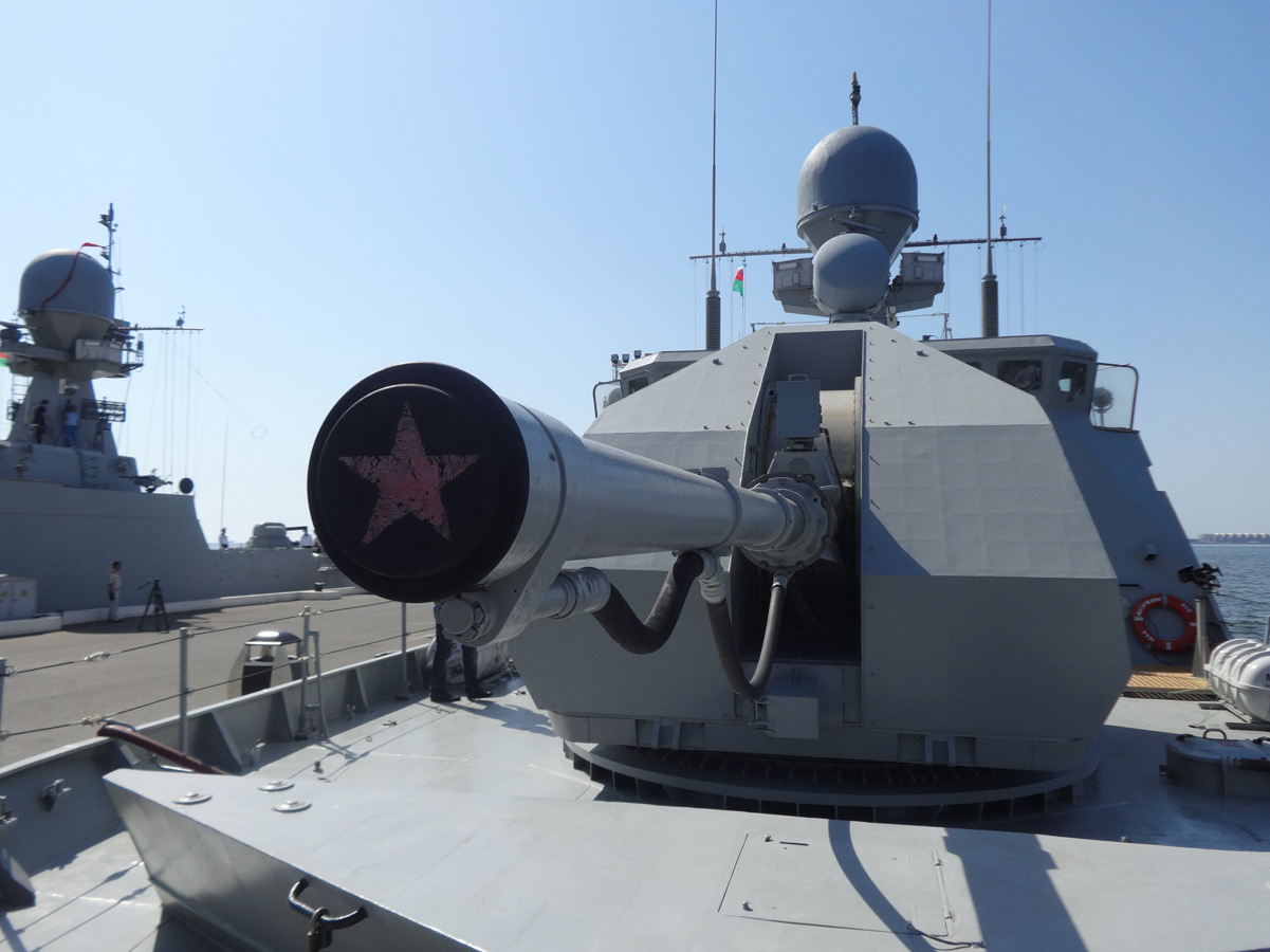 Friendly visit by Russian military ships to Azerbaijan (PHOTO)