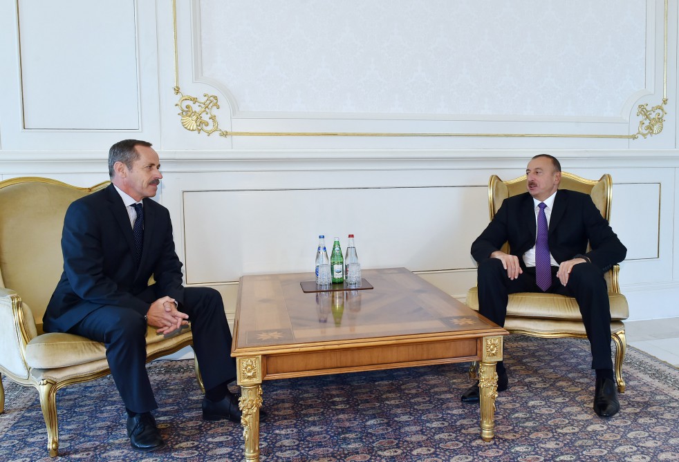 Azerbaijani president receives outgoing Swiss ambassador