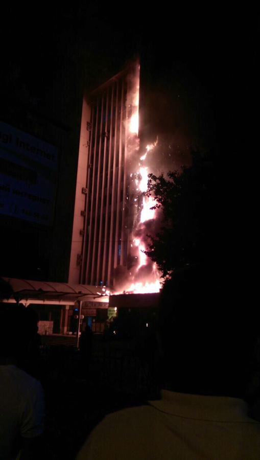 High-rise building on fire in center of Tashkent (VIDEO,PHOTO)