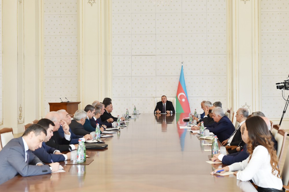 Azerbaijani president chairs first meeting of Organizing Committee of 4th Islamic Solidarity Games
