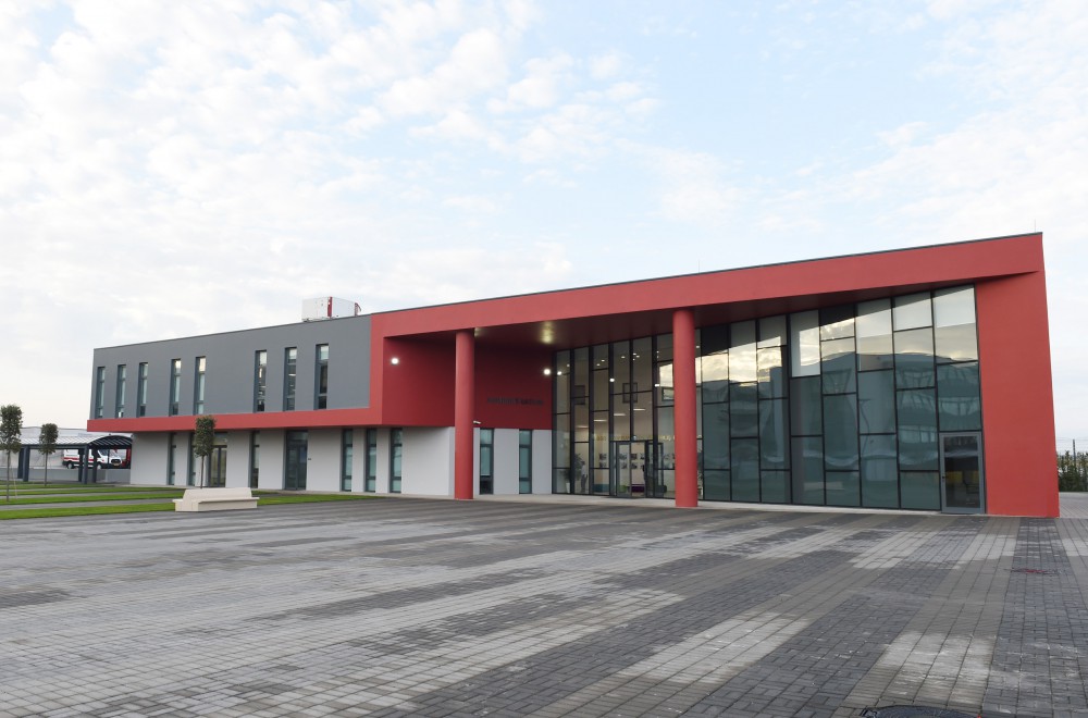 Azerbaijani president, his spouse attend opening of school complex and Golf Club