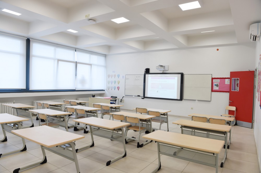 Azerbaijani president, his spouse attend opening of school complex and Golf Club