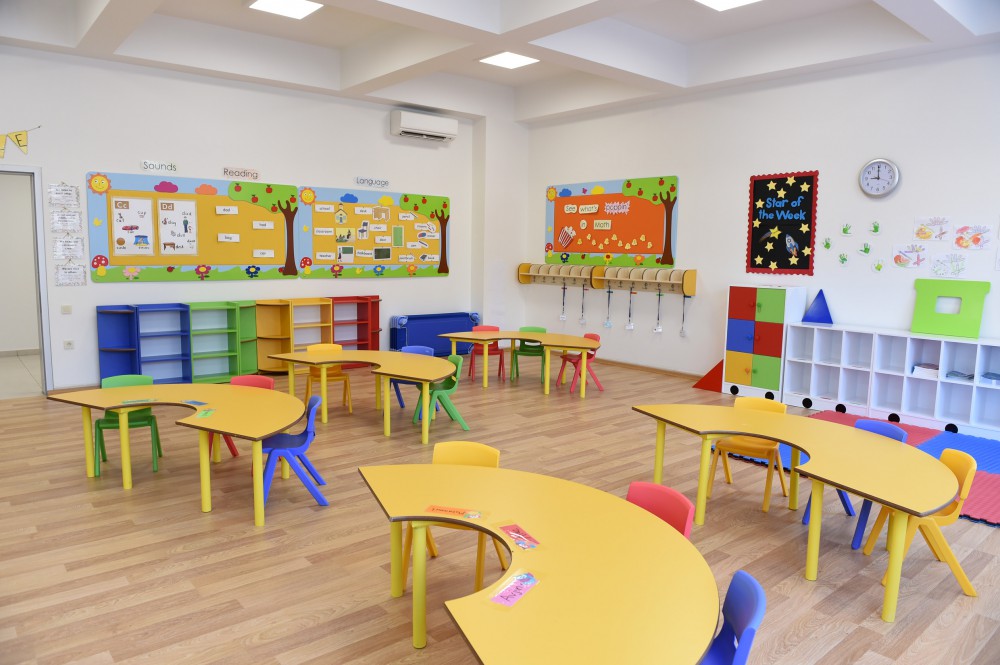 Azerbaijani president, his spouse attend opening of school complex and Golf Club