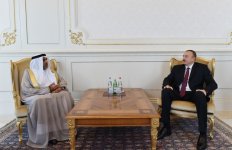 Azerbaijani president receives credentials of incoming UAE ambassador (PHOTO)