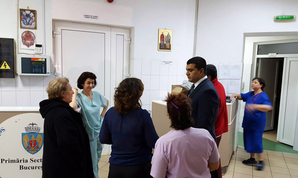 Heydar Aliyev Foundation provides assistance to victims of fire in Bucharest