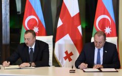 Azerbaijani, Georgian presidents sign joint declaration