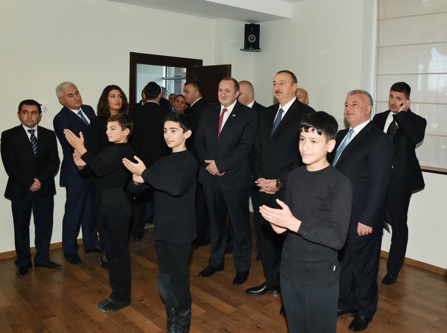 Azerbaijani, Georgian presidents visit "Tea house" training center in Marneuli