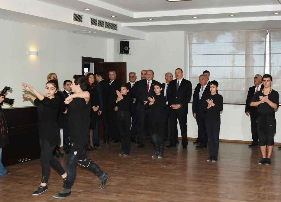 Azerbaijani, Georgian presidents visit "Tea house" training center in Marneuli
