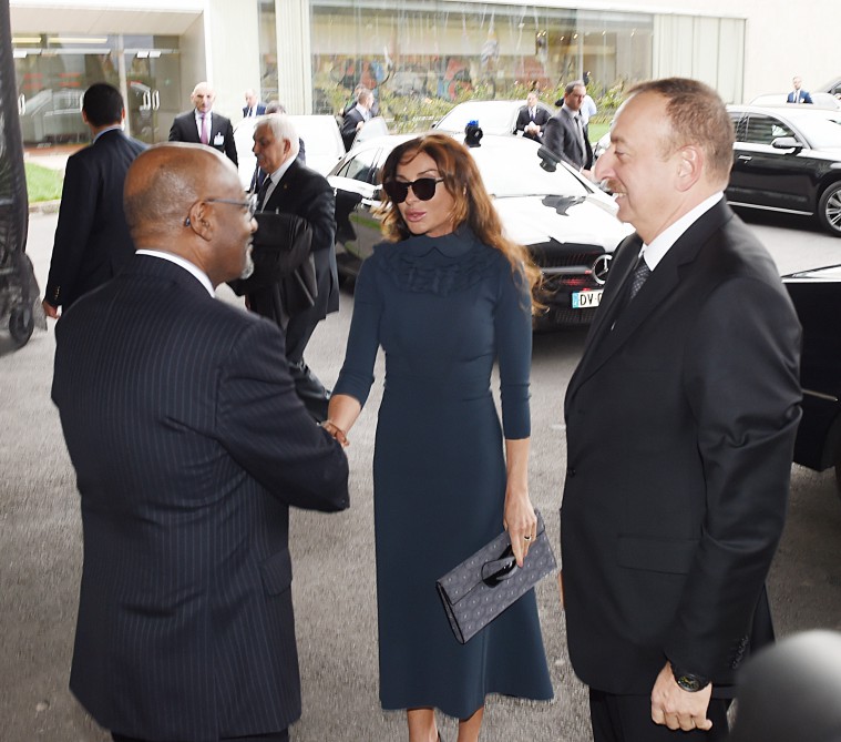 President Aliyev attends UNESCO Forum (PHOTO)