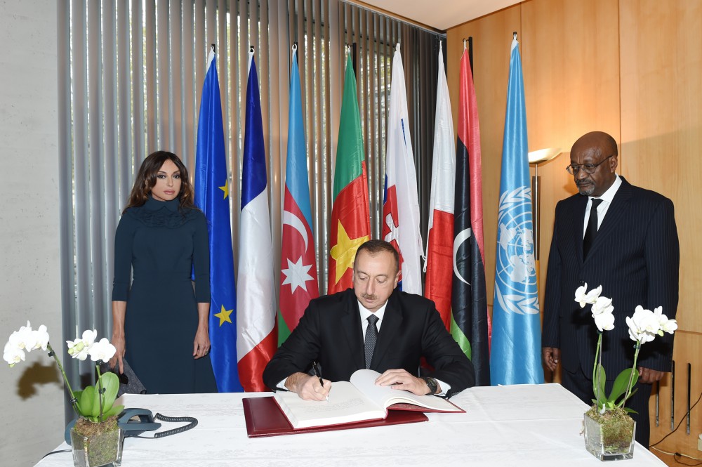 President Aliyev attends UNESCO Forum (PHOTO)
