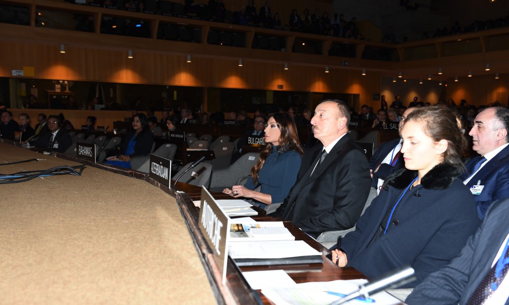 President Aliyev attends UNESCO Forum (PHOTO)