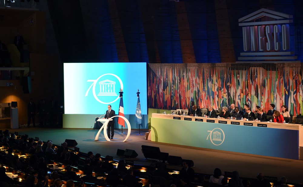 President Aliyev attends UNESCO Forum (PHOTO)