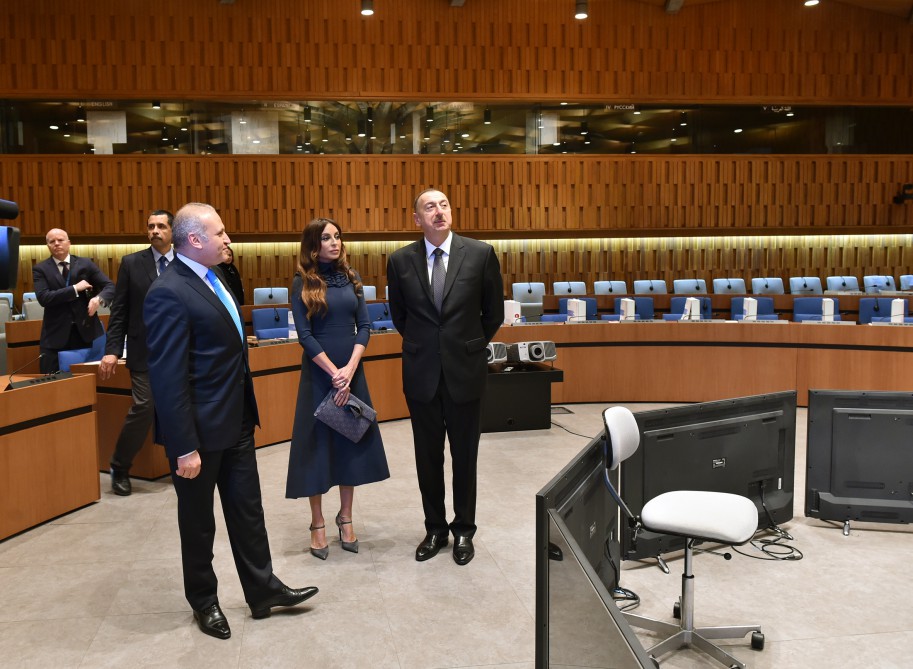 President Aliyev attends UNESCO Forum (PHOTO)