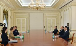 Azerbaijani president receives French delegation