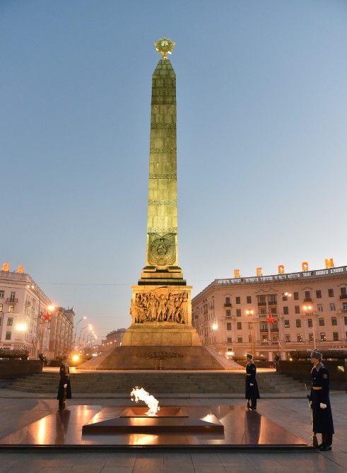President Aliyev pays tribute to Great Patriotic War Victory in Minsk
