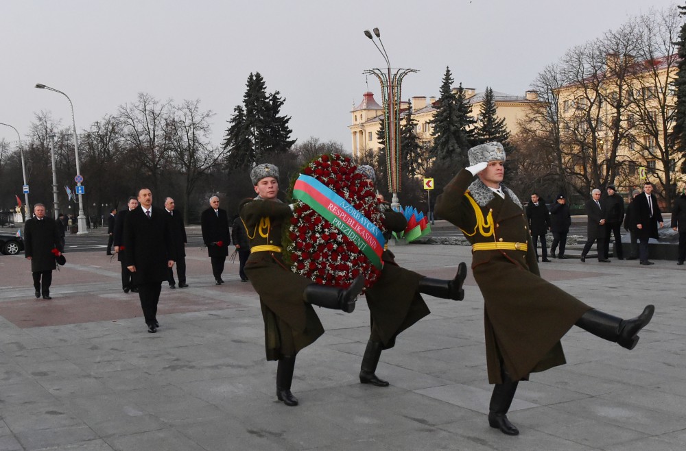 President Aliyev pays tribute to Great Patriotic War Victory in Minsk