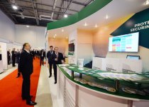 Azerbaijani president visited Bakutel 2015 exhibition (PHOTO)