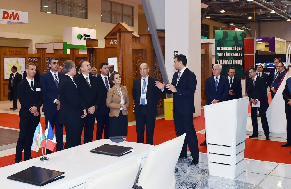 Azerbaijani president visited Bakutel 2015 exhibition (PHOTO)