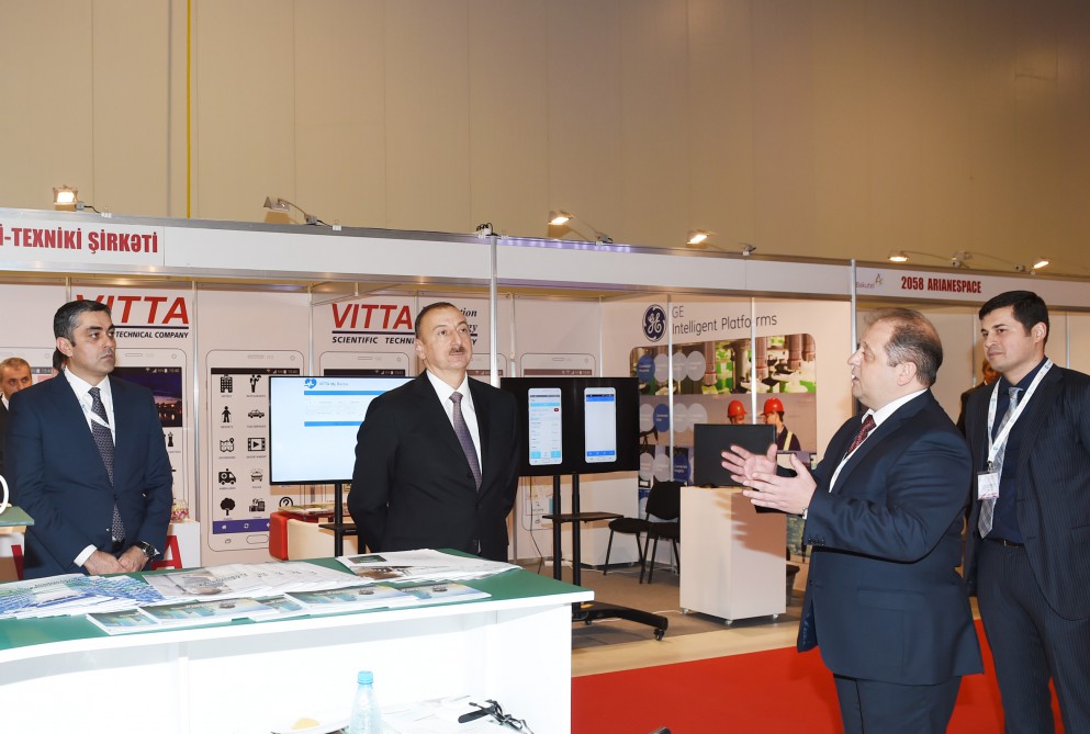 Azerbaijani president visited Bakutel 2015 exhibition (PHOTO)