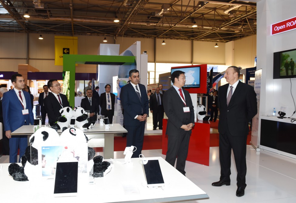 Azerbaijani president visited Bakutel 2015 exhibition (PHOTO)