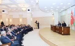 Azerbaijani president, Turkish PM make press statement (PHOTO)